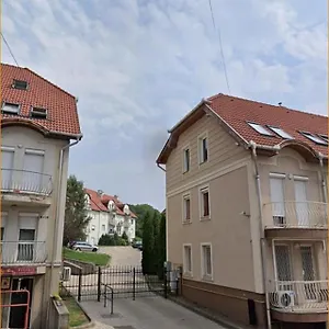  Apartman Barnapartman