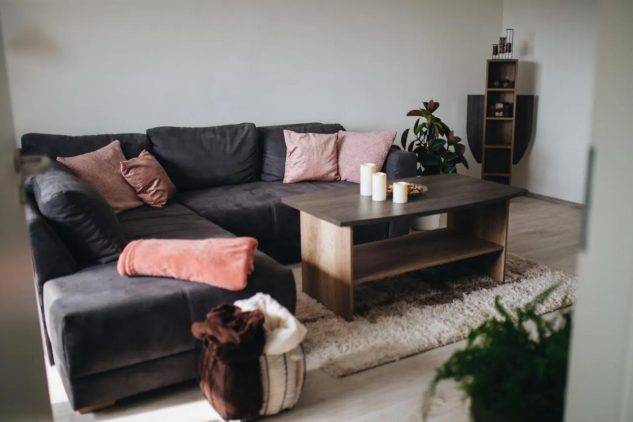 Magas-Lak Apartman Eger Apartment